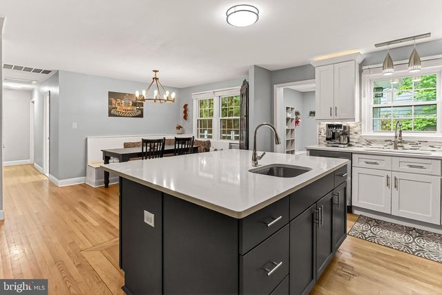6341 SYDNEY RD, Fairfax Station, VA 22039
