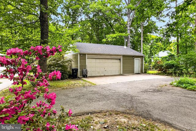6341 SYDNEY RD, Fairfax Station, VA 22039