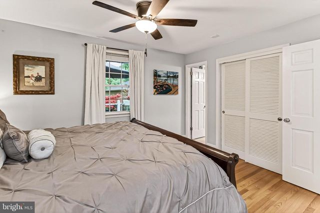 6341 SYDNEY RD, Fairfax Station, VA 22039