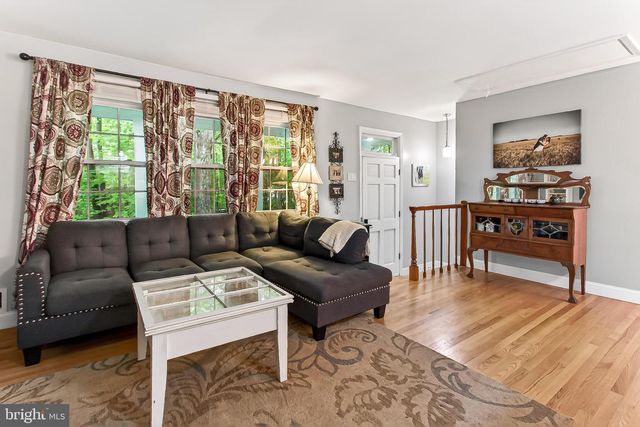 6341 SYDNEY RD, Fairfax Station, VA 22039