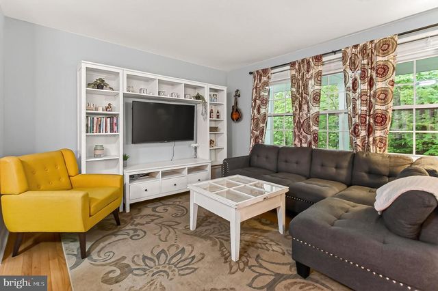 6341 SYDNEY RD, Fairfax Station, VA 22039
