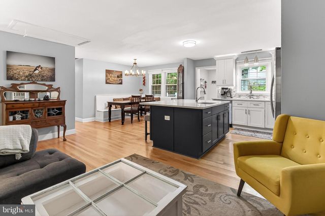 6341 SYDNEY RD, Fairfax Station, VA 22039