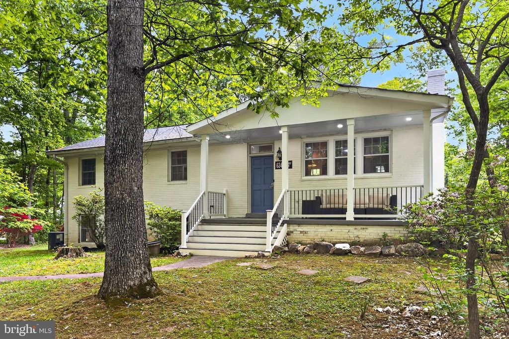 6341 SYDNEY RD, Fairfax Station, VA 22039