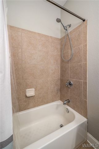 3218 Veterans Memorial 2202, Tuscaloosa, AL 35404