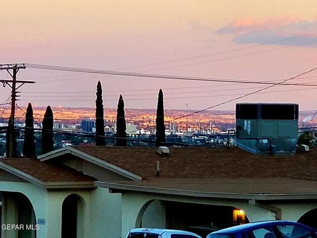2705 JACKSON Avenue, El Paso, TX 79930