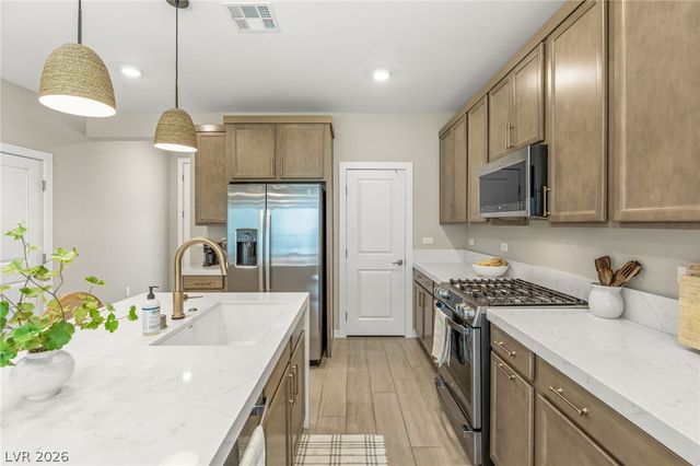 10449 Smokey Mariposa Avenue, Las Vegas, NV 89166