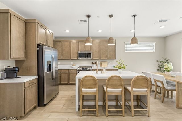 10449 Smokey Mariposa Avenue, Las Vegas, NV 89166