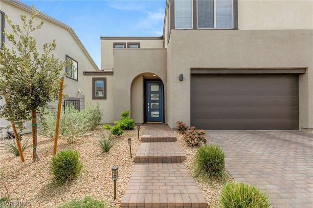 10449 Smokey Mariposa Avenue, Las Vegas, NV 89166