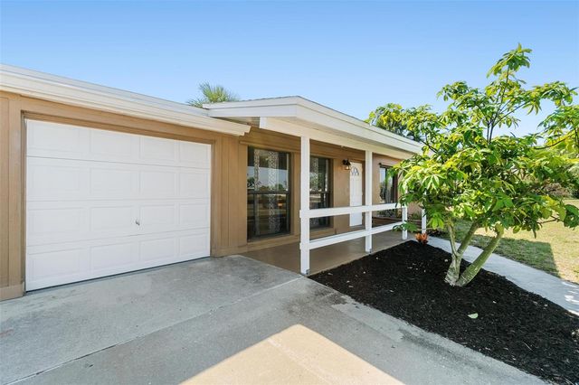 3074 BROADPOINT DRIVE, Punta Gorda, FL 33983