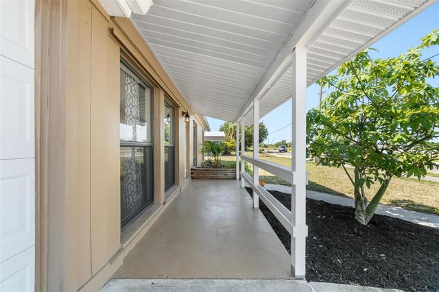 3074 BROADPOINT DRIVE, Punta Gorda, FL 33983