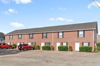 129 Coyote Ct Apt 4, Clarksville, TN 37043