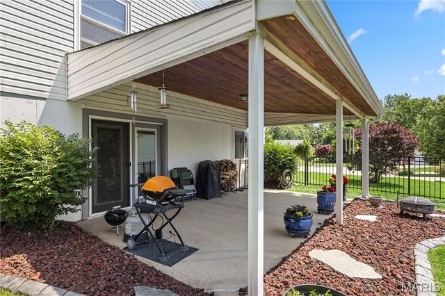 4 Green Haven Court, St Peters, MO 63376