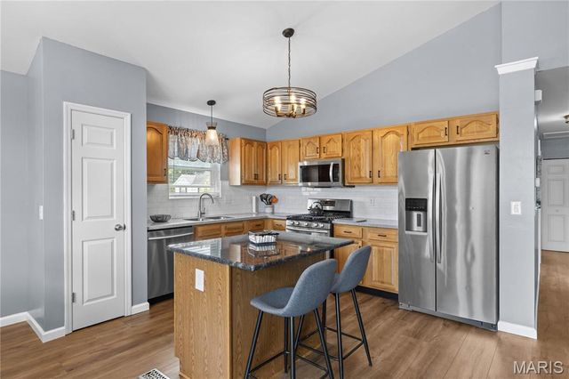 4 Green Haven Court, St Peters, MO 63376