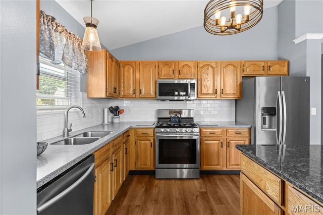 4 Green Haven Court, St Peters, MO 63376