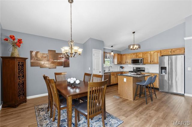 4 Green Haven Court, St Peters, MO 63376