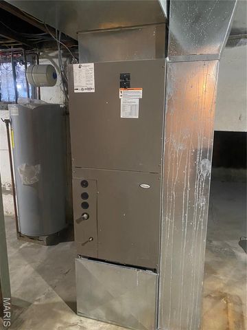 5817 Dressell Avenue, St Louis, MO 63120