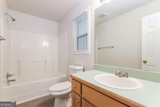 3140 Alenes Drive, Gainesville, GA 30506