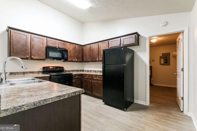 3140 Alenes Drive, Gainesville, GA 30506