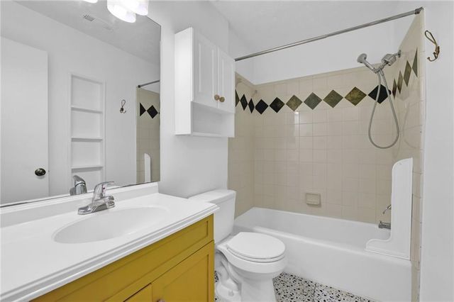 1138 Carla Joe Drive SW, Lilburn, GA 30047