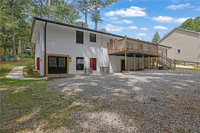 1138 Carla Joe Drive SW, Lilburn, GA 30047