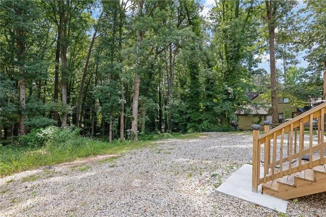 1138 Carla Joe Drive SW, Lilburn, GA 30047