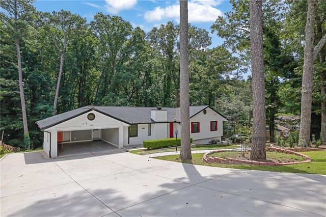 1138 Carla Joe Drive SW, Lilburn, GA 30047