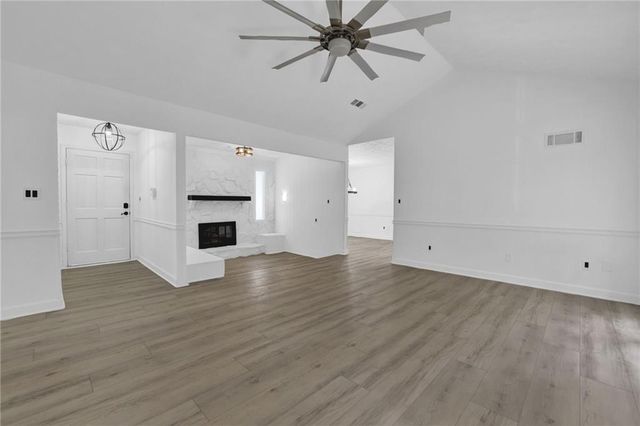 1138 Carla Joe Drive SW, Lilburn, GA 30047