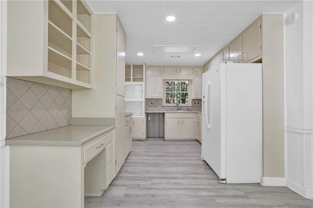 1138 Carla Joe Drive SW, Lilburn, GA 30047