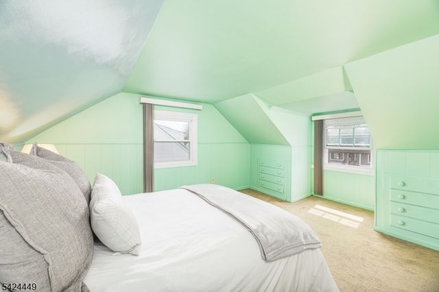 40 South Dr, Rochelle Park Twp., NJ 07662