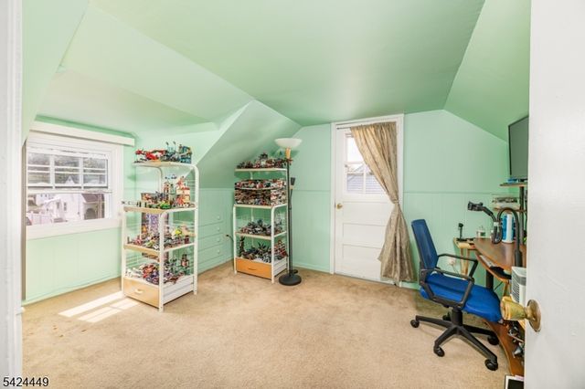 40 South Dr, Rochelle Park Twp., NJ 07662
