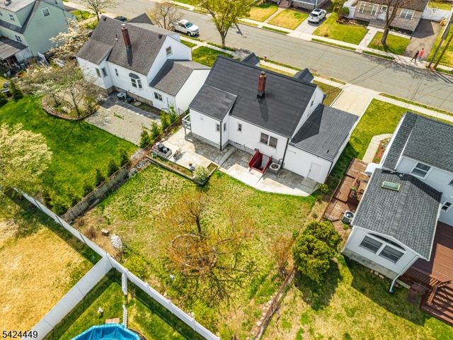 40 South Dr, Rochelle Park Twp., NJ 07662