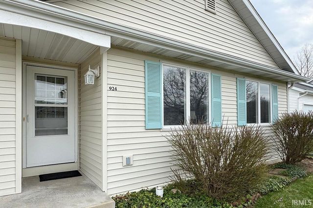 924 Eagle Drive, Goshen, IN 46526