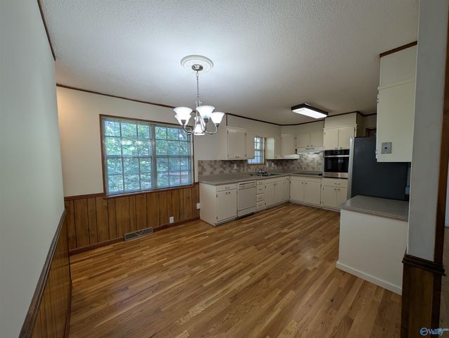 11007 Crestfield Drive, Huntsville, AL 35803