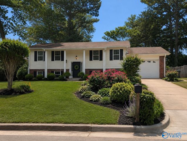 11007 Crestfield Drive, Huntsville, AL 35803