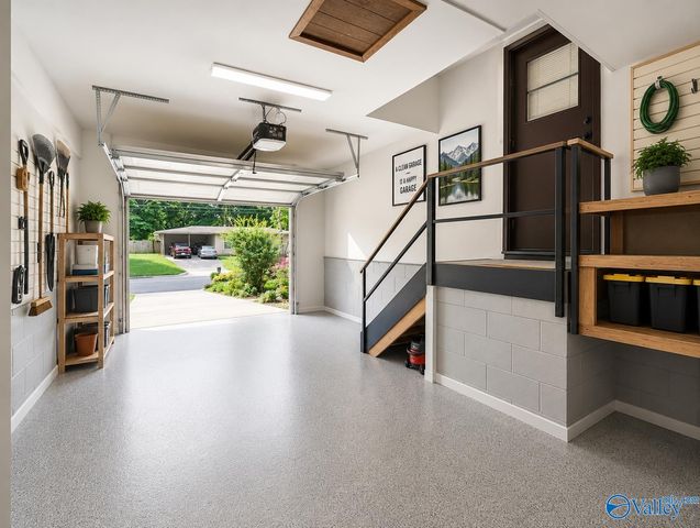 11007 Crestfield Drive, Huntsville, AL 35803