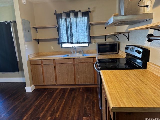 86-321 Hokupaa Street, Waianae, HI 96792