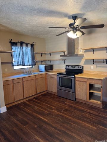 86-321 Hokupaa Street, Waianae, HI 96792