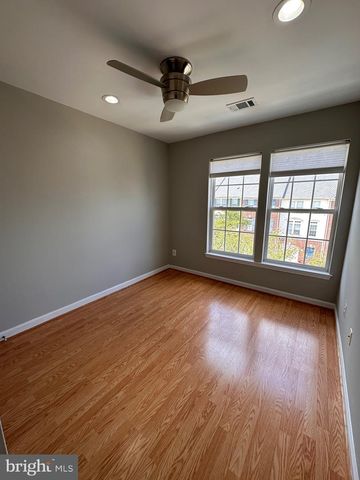 4065 CRESSIDA PL, Woodbridge, VA 22192