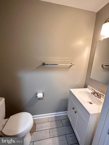 4065 CRESSIDA PL, Woodbridge, VA 22192