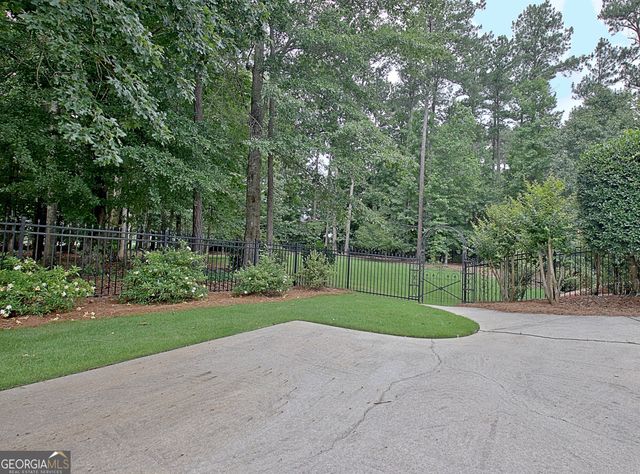 300 Tarragon Drive, Fayetteville, GA 30215
