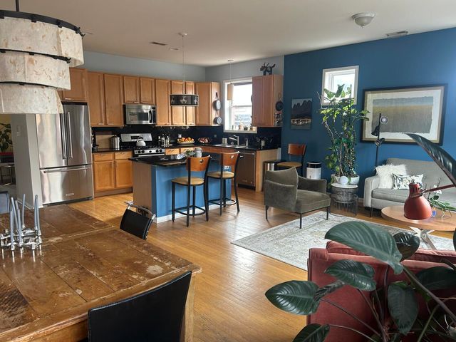 4149 N Kenmore Avenue 3S, Chicago, IL 60613