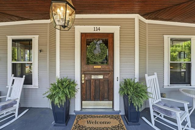 114 Maplewood Ter, Springfield, MA 01108