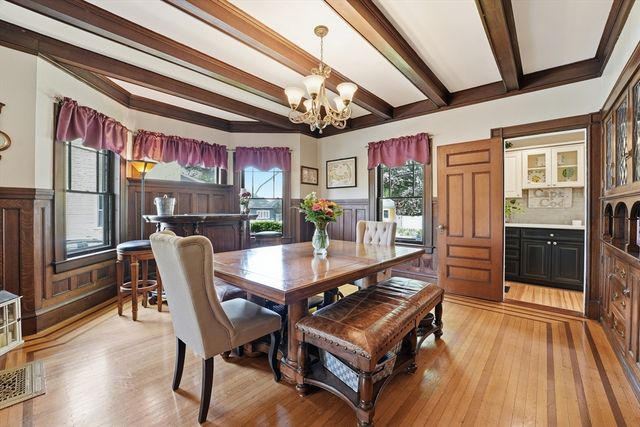 114 Maplewood Ter, Springfield, MA 01108