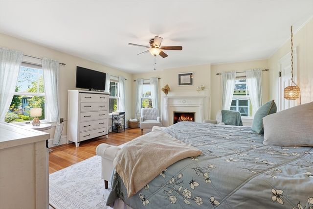 114 Maplewood Ter, Springfield, MA 01108