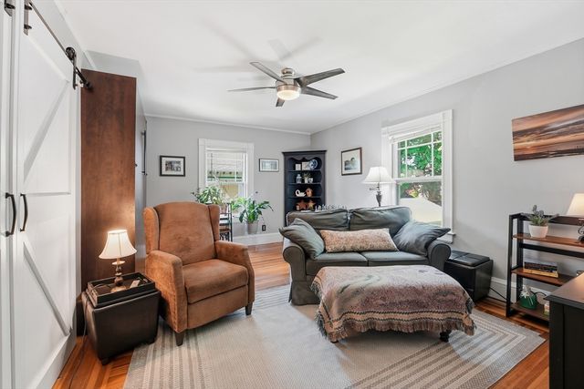 114 Maplewood Ter, Springfield, MA 01108