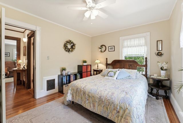 114 Maplewood Ter, Springfield, MA 01108