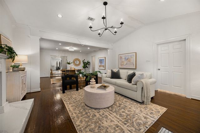 6153 Goliad Avenue, Dallas, TX 75214