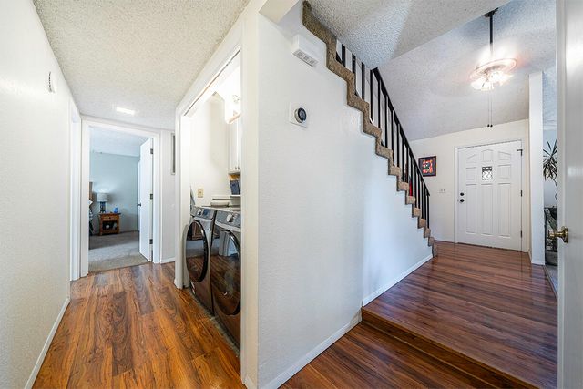 2736 Canterbury Lane, Medford, OR 97504