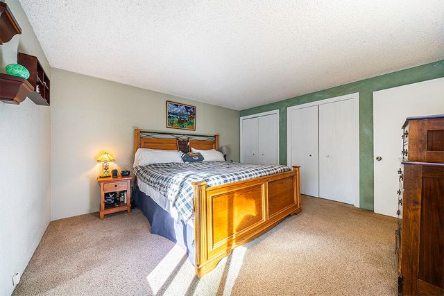 2736 Canterbury Lane, Medford, OR 97504