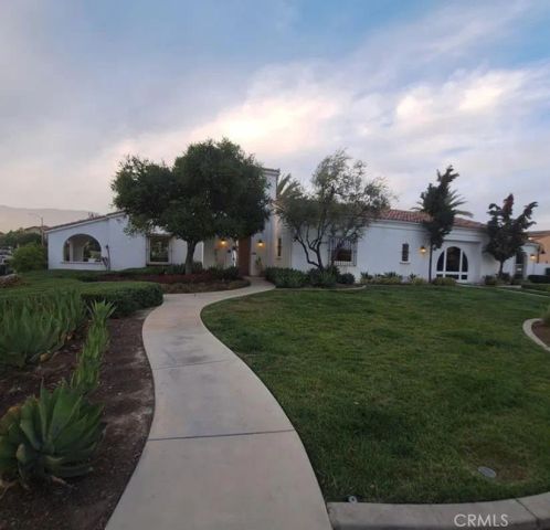 825 Parisa Place, Upland, CA 91786